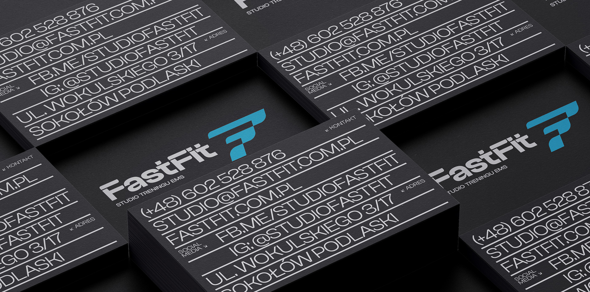 Zdjęcie przedstawiające wizytówki Fast Fit Studio
